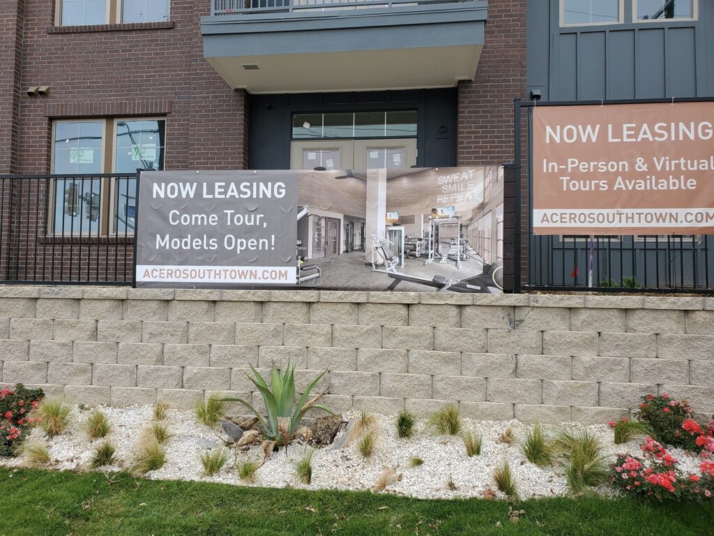 fence-screen-apartment-custom-sign