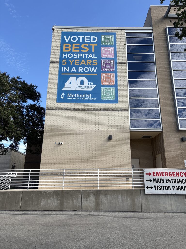 Building banner Methodist Hospital